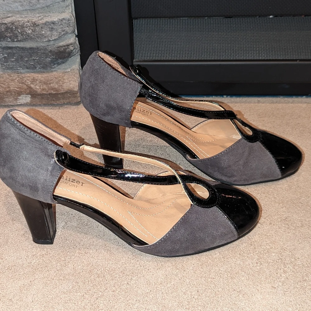 Naturalizer Bixby women's heels with criss-cross straps, size 8.5